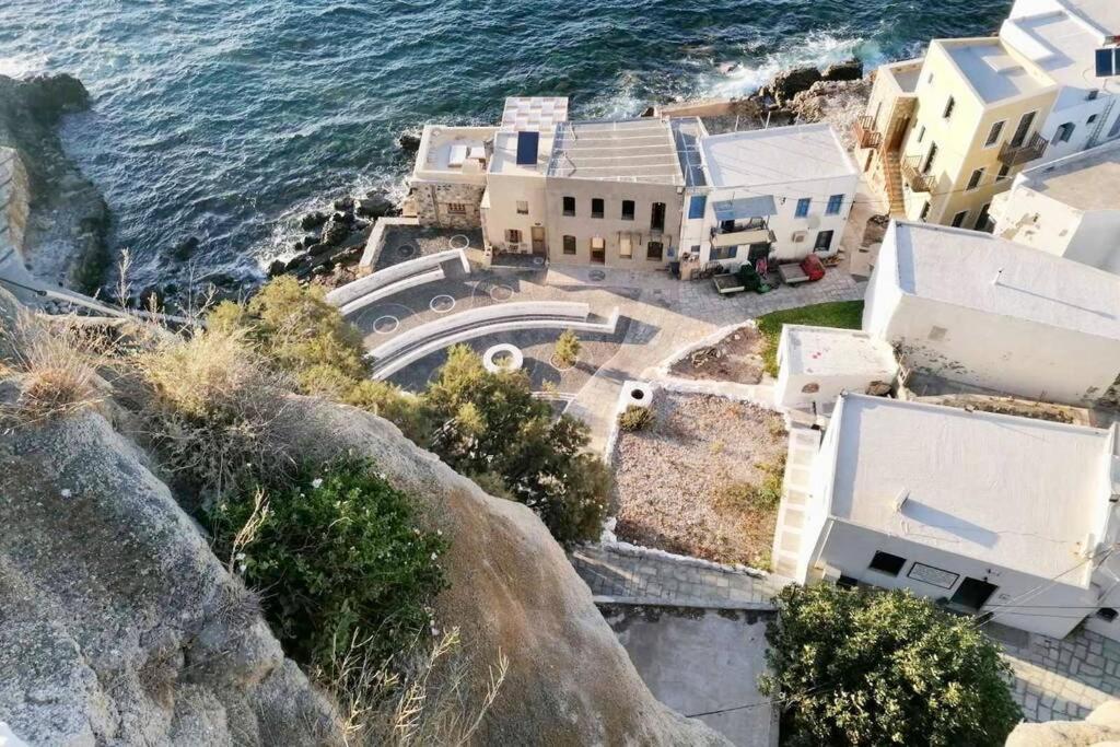 Villa Poseidon House Mandrákion Esterno foto